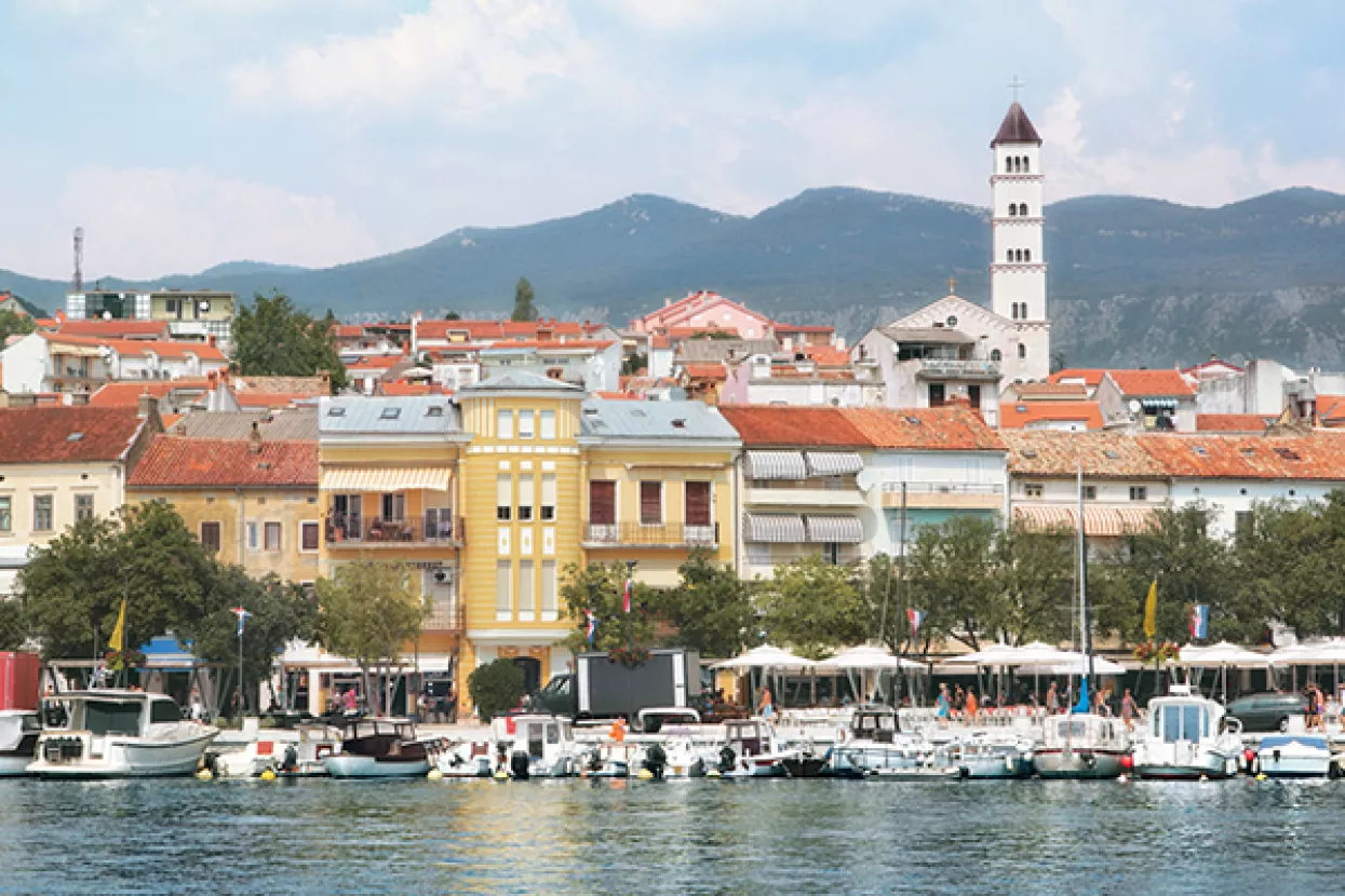 Otvorena rekonstruirana luka Podvorska u Crikvenici