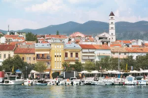 Otvorena rekonstruirana luka Podvorska u Crikvenici