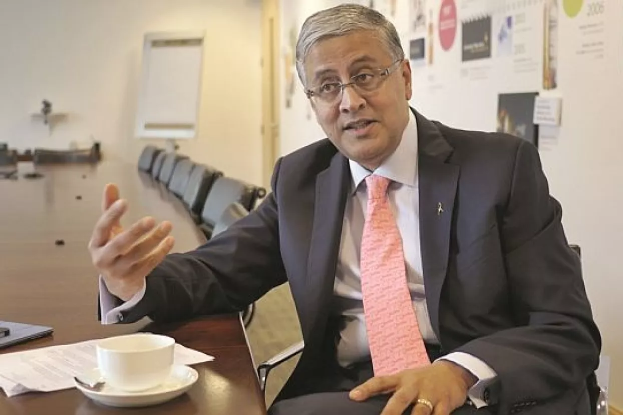 Clooney - zar je milijarda dolara mnogo za njegovu sliku na boci tekile?!