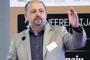 Lovrinović podsjetio da treba popuniti saborske odbore stručnjacima