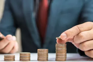 Analitičari: Prvi se put javni dug vinuo na 300 milijardi kuna, no rast je privremen