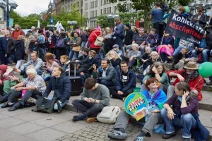 VIDEO: Prosvjednici probijaju policijske kordone u Hamburgu kako bi opstruirali G20
