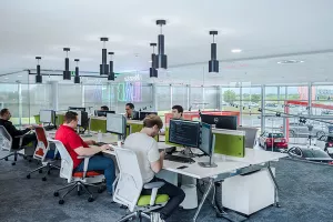 FOTO: Otvoren novi salon s jedinstvenim procesom kupovine rabljenih vozila