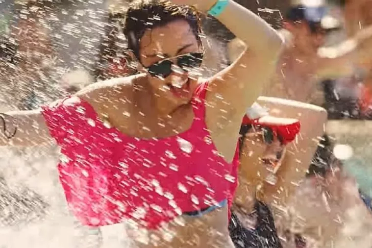 Drugi dan Ultre: Partijaneri pokazali sklonost lomovima i padovima, privedeno 111 ljudi