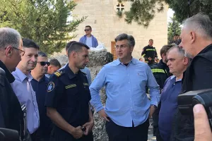 Plenković: Vlada će pomoći saniranju štete od požara; Cappelli: Nema opasnosti za turiste