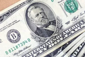 Dolar oslabio zbog Trumpa, azijske burze u laganom padu