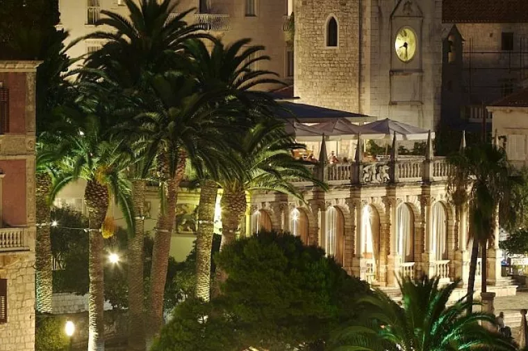 Sunčani Hvar s 25 posto više noćenja i 20 posto većim prihodima