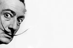 Dalijevi brkovi očuvani i u uobičajenom 'deset sati i deset minuta položaju'