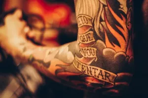 'Banditska' tetovaža, četvrt i odjeća dovoljan razlog za deportaciju iz SAD-a