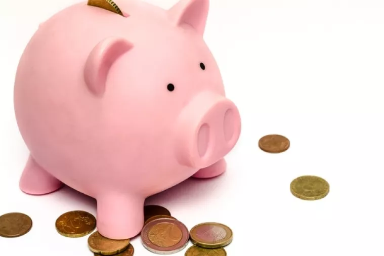 Štedite na sve strane, isplati se imati više 'kasica prasica'