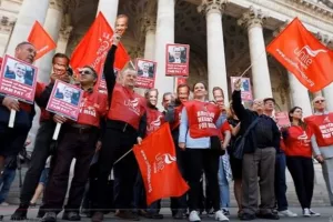 VIDEO: Štrajk u Engleskoj banci