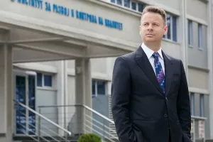 Alkaloid AD Skopje pozitivno poslovao u prvoj polovici 2017. godine