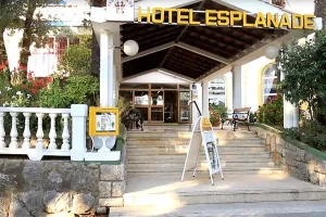 Preuređena crikvenička Esplanada primila prve goste