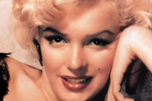 Na aukciji nikad viđene fotografije Marilyn Monroe s njezinog posljednjeg foto sessiona