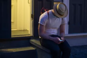 Milenijalci su generacija koja non stop radi, a nikad nema novca