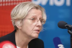 IJF: Vlada ne bi smjela popuštati interesnim skupinama i neukim, populističkim demagozima