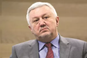 Elda: Dario Marenić osvojio dva priznanja britanskoga Business Worldwide Magazinea