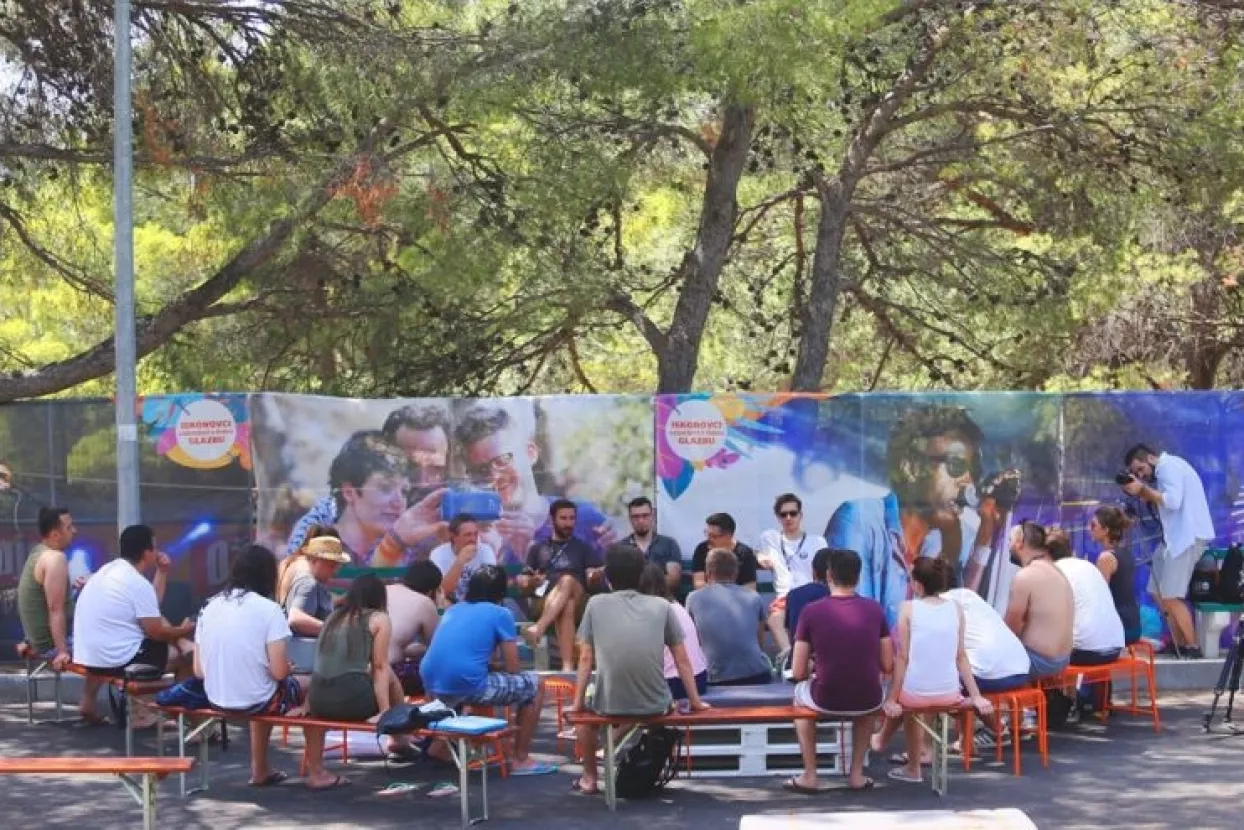 VIDEO/FOTO: Programeri i big data stručnjaci briljirali u festivalskom okruženju