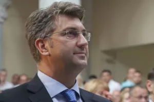 Plenković: Netransparentnost je 'ljetna tema', bitna je supstanca, a to je reforma