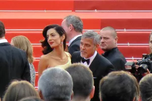 Amal i George Clooney donirali milijun dolara za borbu protiv mržnje