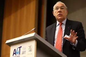 OECD: Na horizontu nestašica radne snage, inflacija