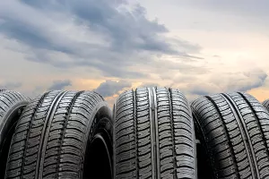 Zašto su gume uvijek crne?