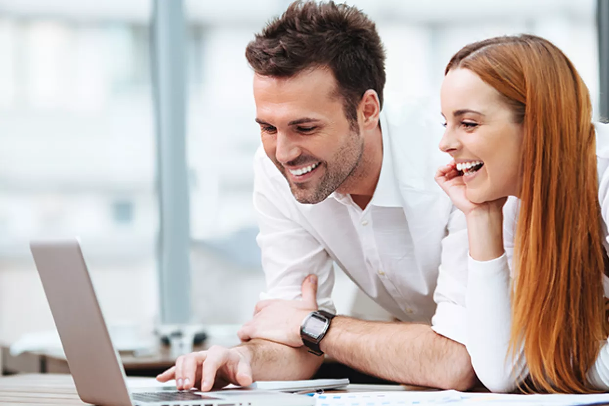 Zamke romantičnih veza među kolegama