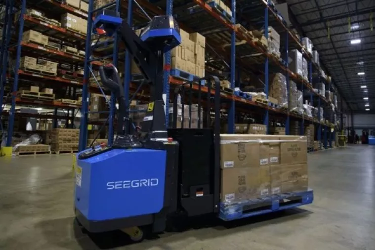 Autonomni viličar preuzima posao od 'neučinkovitih ljudi'