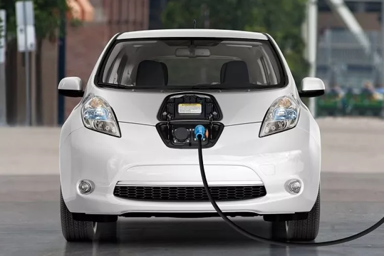 VIDEO: Nissan predstavio Leaf, jeftiniji model električnog automobila