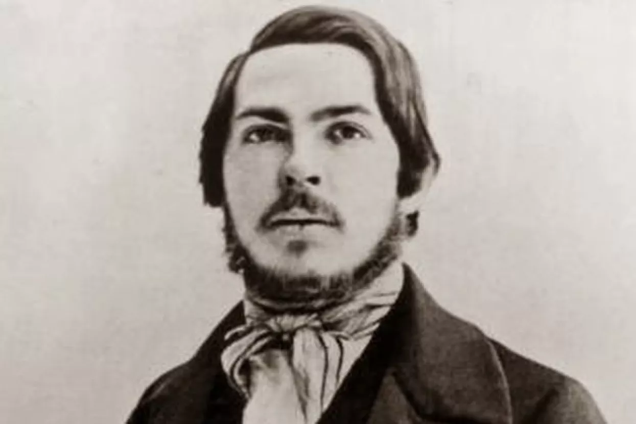 Collins: Engelsa ljudi vole jer je danju kapitalist koji zarađuje novac, a noću komunist