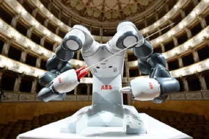 Prva svjetska premijera robota-dirigenta u Italiji