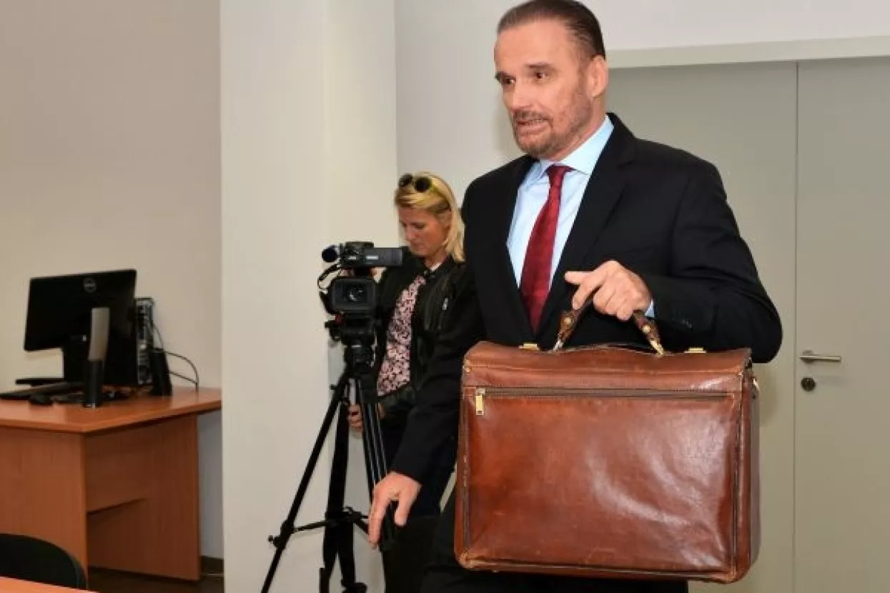 Walter Wolf nije se pojavio na ponovnom suđenju u Karlovcu