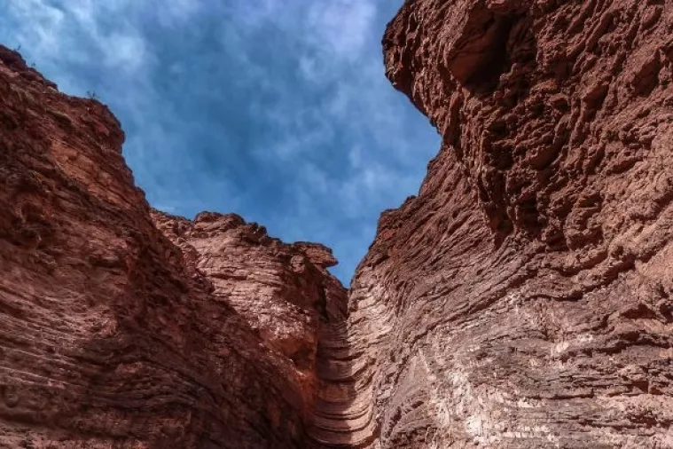 U kanadskim sedimentarnim stijenama najstariji dokaz života na Zemlji