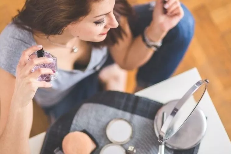 Parfemi, toaletne i kolonjske vode 'krcati' otrovima