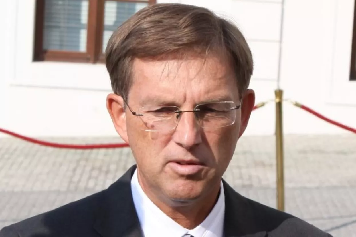 Cerar pričao s Junckerom o arbitraži, ali drži da nije oportuno javnosti otkrivati planove