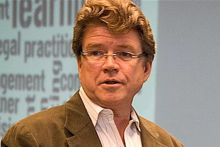 Lance Bennett: Neoliberalizam potpiruje populizam