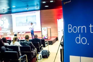 AI2Future: Umjetna inteligencija - Katalizator promjena i izvor brojnih etičkih pitanja