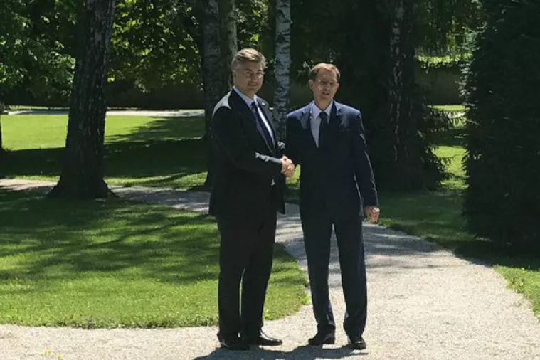 Cerar spreman na dijalog oko utvrđivanja 'životnije' kopnene granice