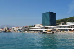 'Zašto službena Hrvatska šuti': Radnici bivšeg hotela Marjan traže izuzeće Trgovačkog suda