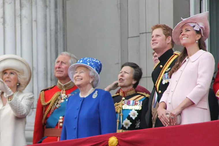 Scenarist serije Crown kraljicu Elizabetu nazvao 'glupom seljačom'