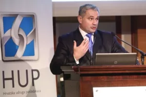 Majetić pozvao Vladu na 'promjene koje se moraju događati'