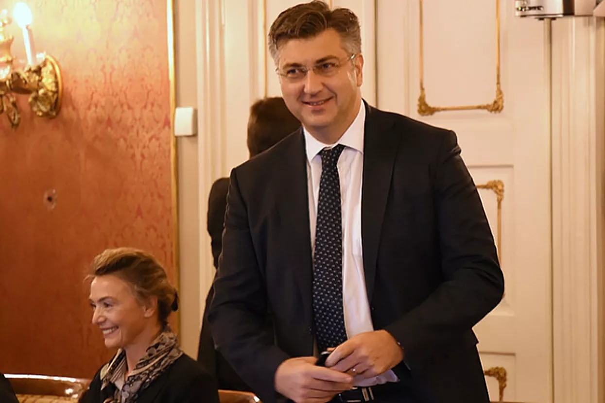 Prijedlog proračuna za 2018. Vlada temelji na rastu gospodarstva od 2,9 posto