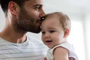 Francuski očevi zahtijevaju dulji roditeljski dopust