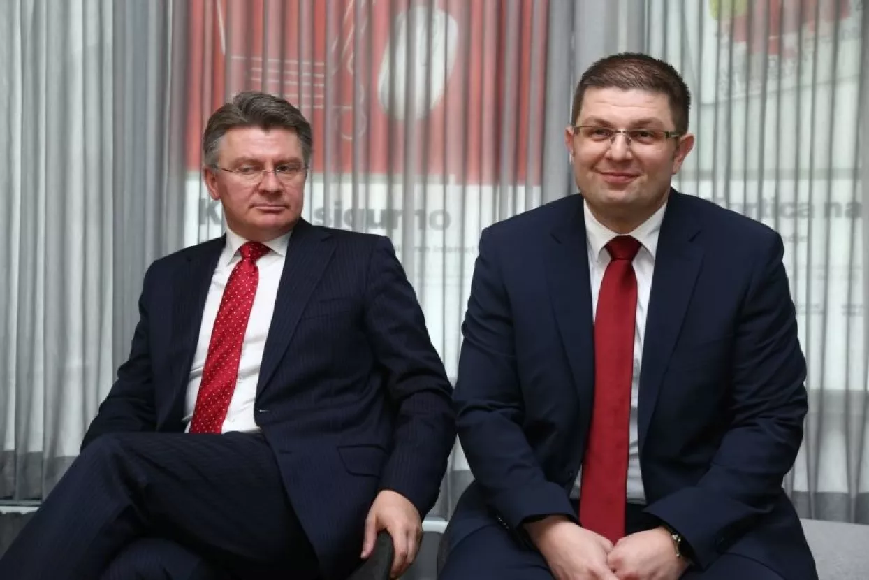 FOTO: HPB predstavio uslugu podizanja gotovine mobitelom