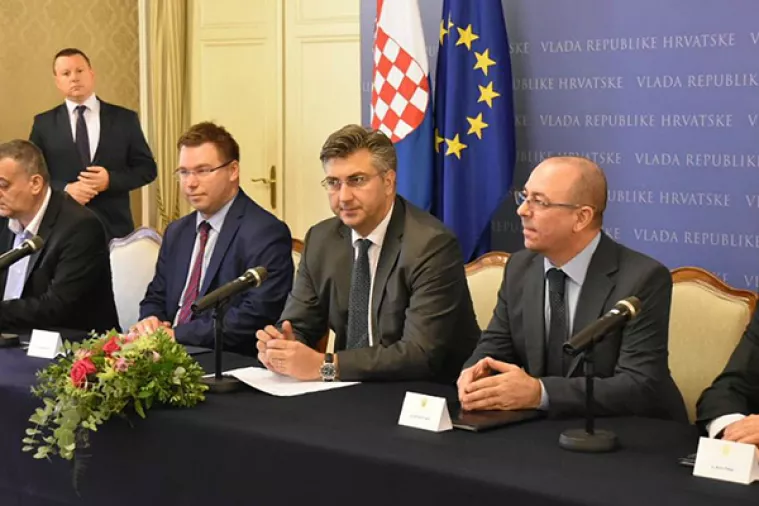 Potpisani kolektivni ugovori za državne službenike i namještenike