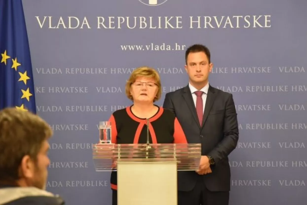 Ministarstvo za demografiju i UNICEF novim programom protiv siromaštva i nasilja nad djecom