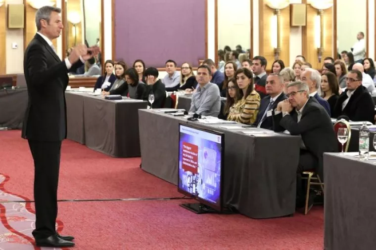 Eiselmayer: Za pet godina neće više postojati ljudski porezni savjetnici