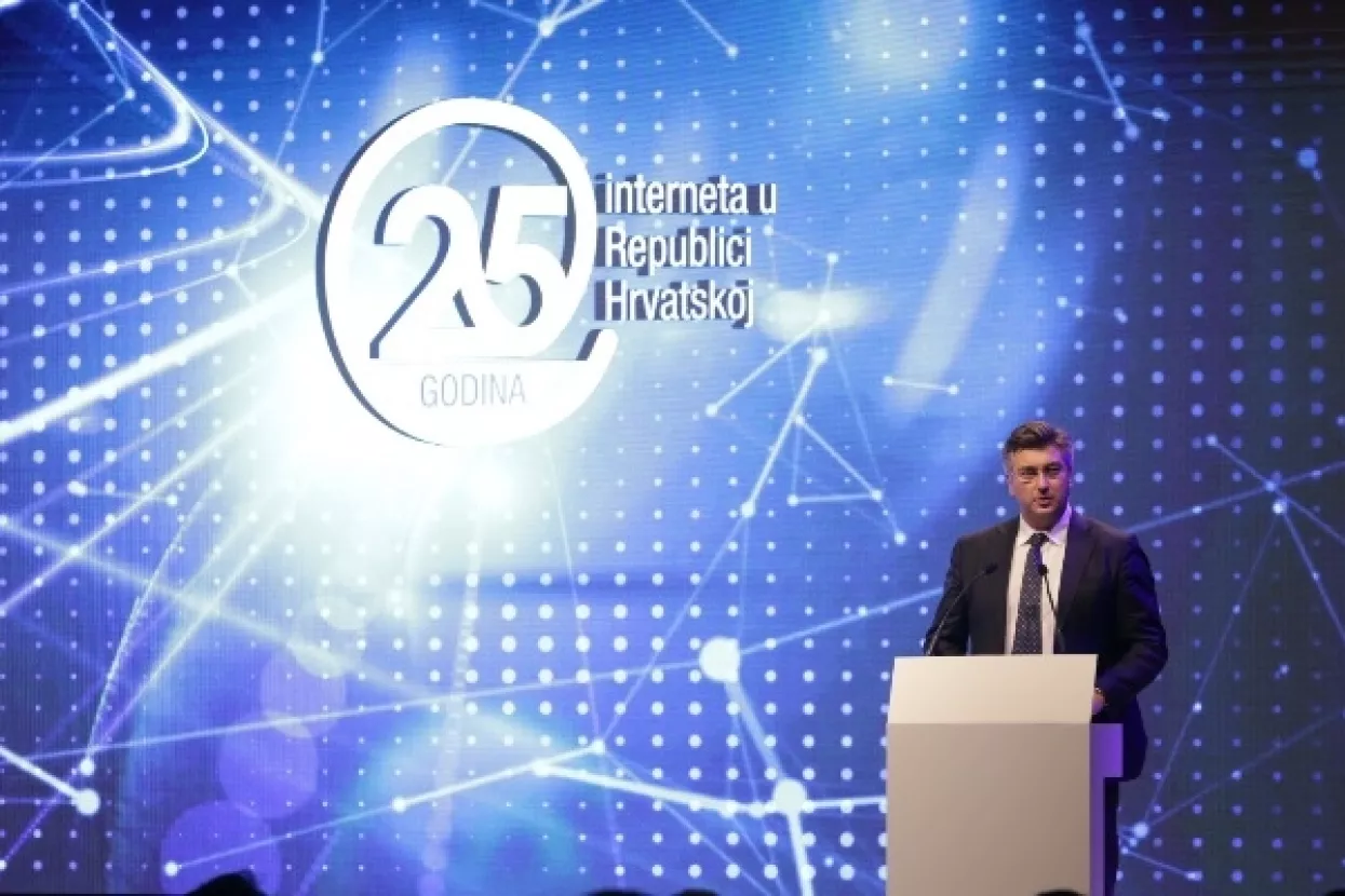 25. godina interneta u Hrvatskoj: Na&scaron;a budućnost zapisana je u bajtovima