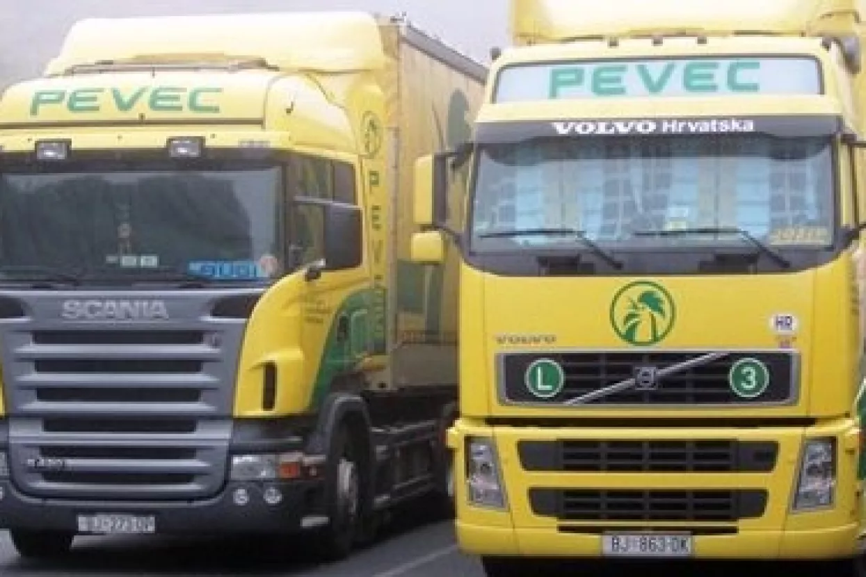 Volvo na dražbi prodaje ovr&scaron;ene parcele Zdravka Peveca