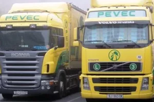 Volvo na dražbi prodaje ovršene parcele Zdravka Peveca